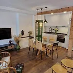 Appartamento Cimadevilla Playa - Pisazo 6 O 7 Pax En Pleno Centro - Vut-3951-as *